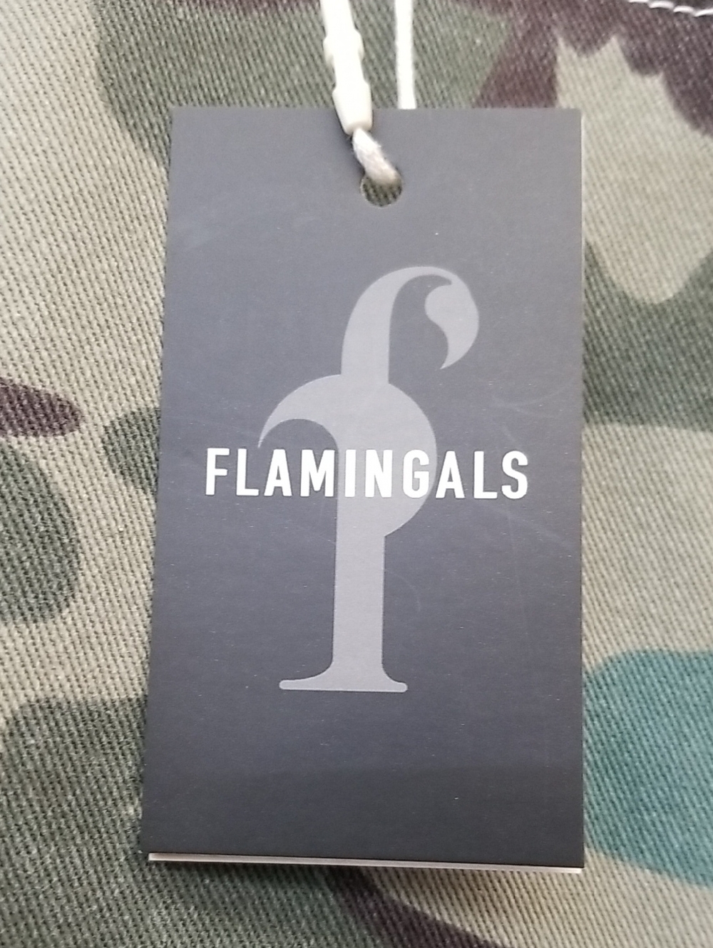 NWT Flamingals Women's size XL Camo Cargo Pants - Green Camouflage - Picture 3 of 8